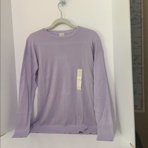 Women’s long sleeve lightweight sweater